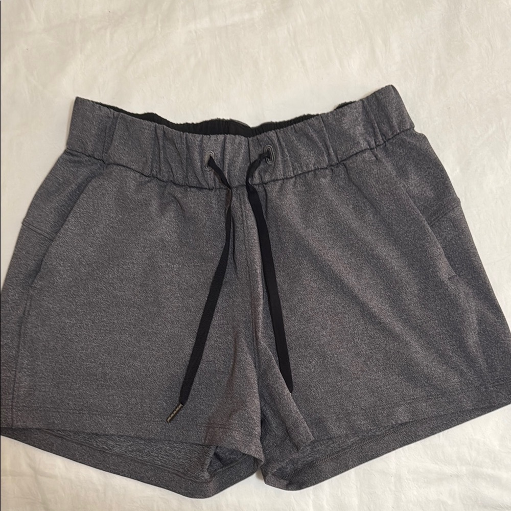 Lululemon On the Fly MR Shorts